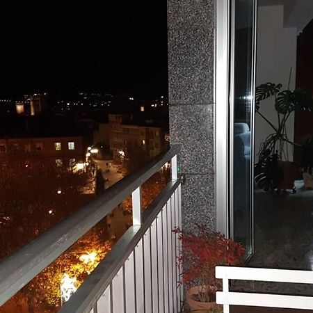 Amplio Y Luminoso Piso En El Centro De Оренсе Екстер'єр фото
